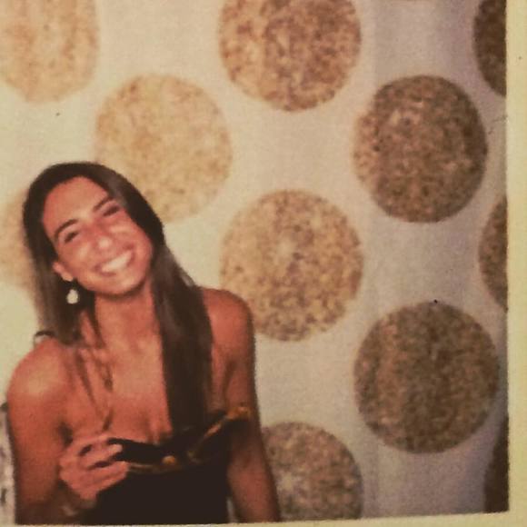 Meet your Posher, Emily - Picture 1 of 1